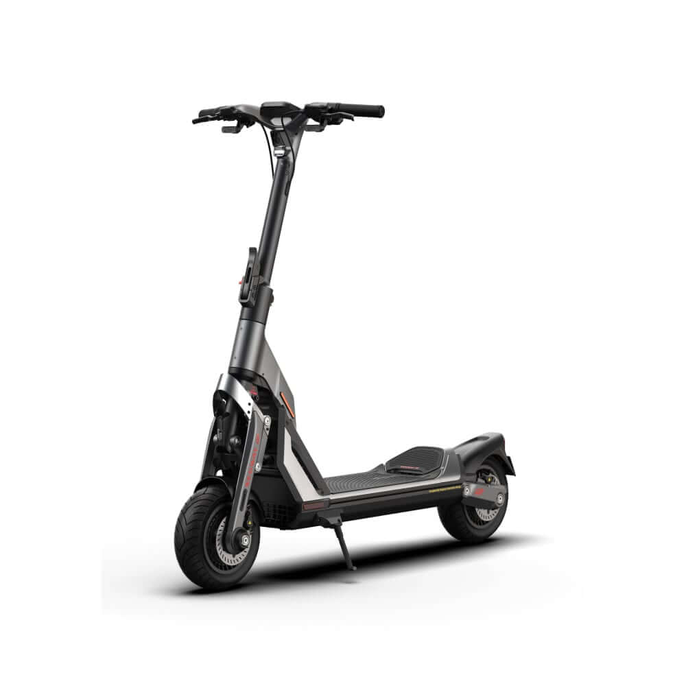 สกู๊ตเตอร์ไฟฟ้า Segway GT1 สีเงิน_1